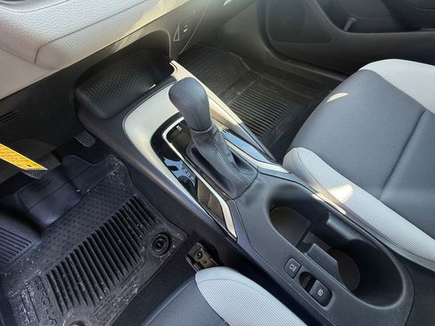 Certified 2023 Toyota Corolla LE image 9