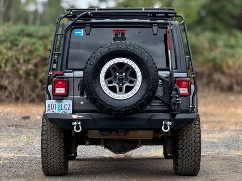 Used 2018 Jeep Wrangler Unlimited Sport S AWD/4WD image 6