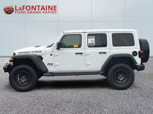 Used 2022 Jeep Wrangler Unlimited Sport image 4