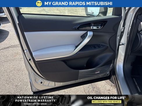 New 2026 Mitsubishi Eclipse Cross SEL image 9