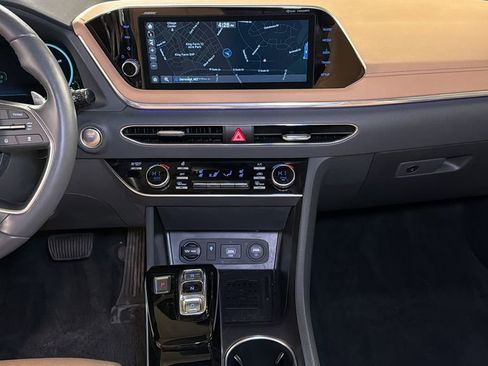 Used 2020 Hyundai Sonata Limited image 14