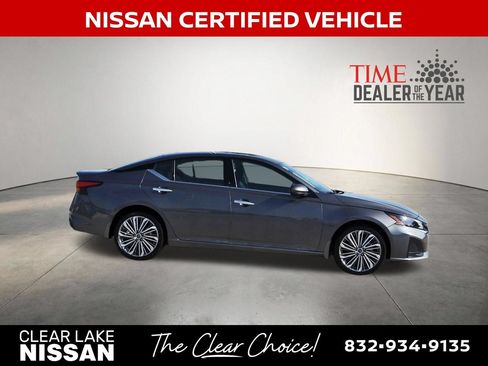 Certified 2025 Nissan Altima 2.5 SL AWD/4WD image 9