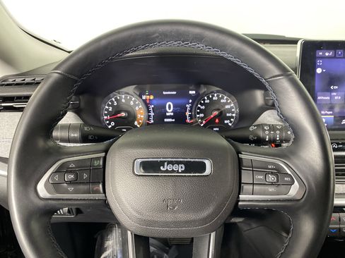 Used 2022 Jeep Compass Latitude w/ Convenience Group image 21