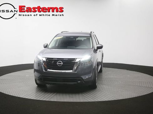 Used 2025 Nissan Pathfinder SV FWD image 54