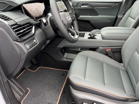 New 2026 GMC Acadia AT4 w/ Super Cruise Package image 15