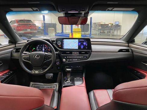 Used 2022 Lexus ES 300h F Sport image 47