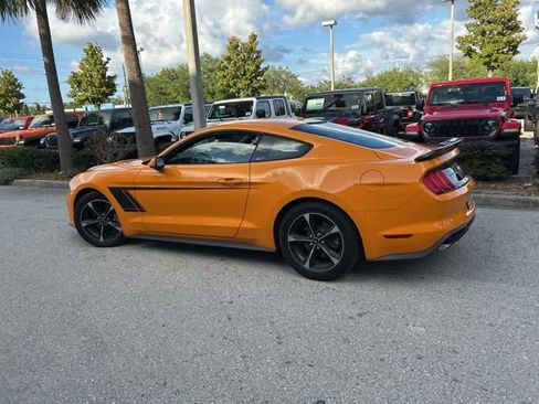 Used 2019 Ford Mustang Coupe RWD image 4