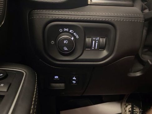 Used 2020 RAM 1500 Limited AWD/4WD image 29