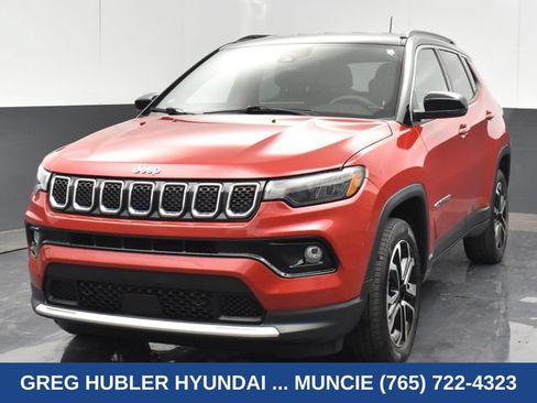 Used 2023 Jeep Compass Limited AWD/4WD image 16