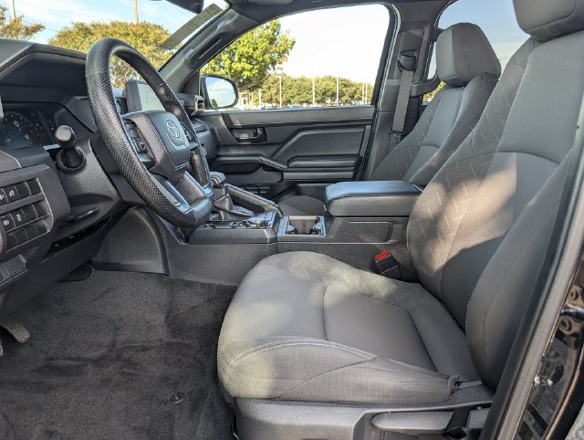 Certified 2024 Toyota Tacoma SR5 AWD/4WD image 24