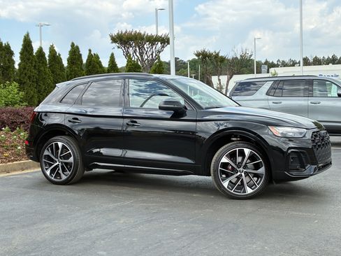 Used 2024 Audi SQ5 Premium Plus AWD/4WD image 3
