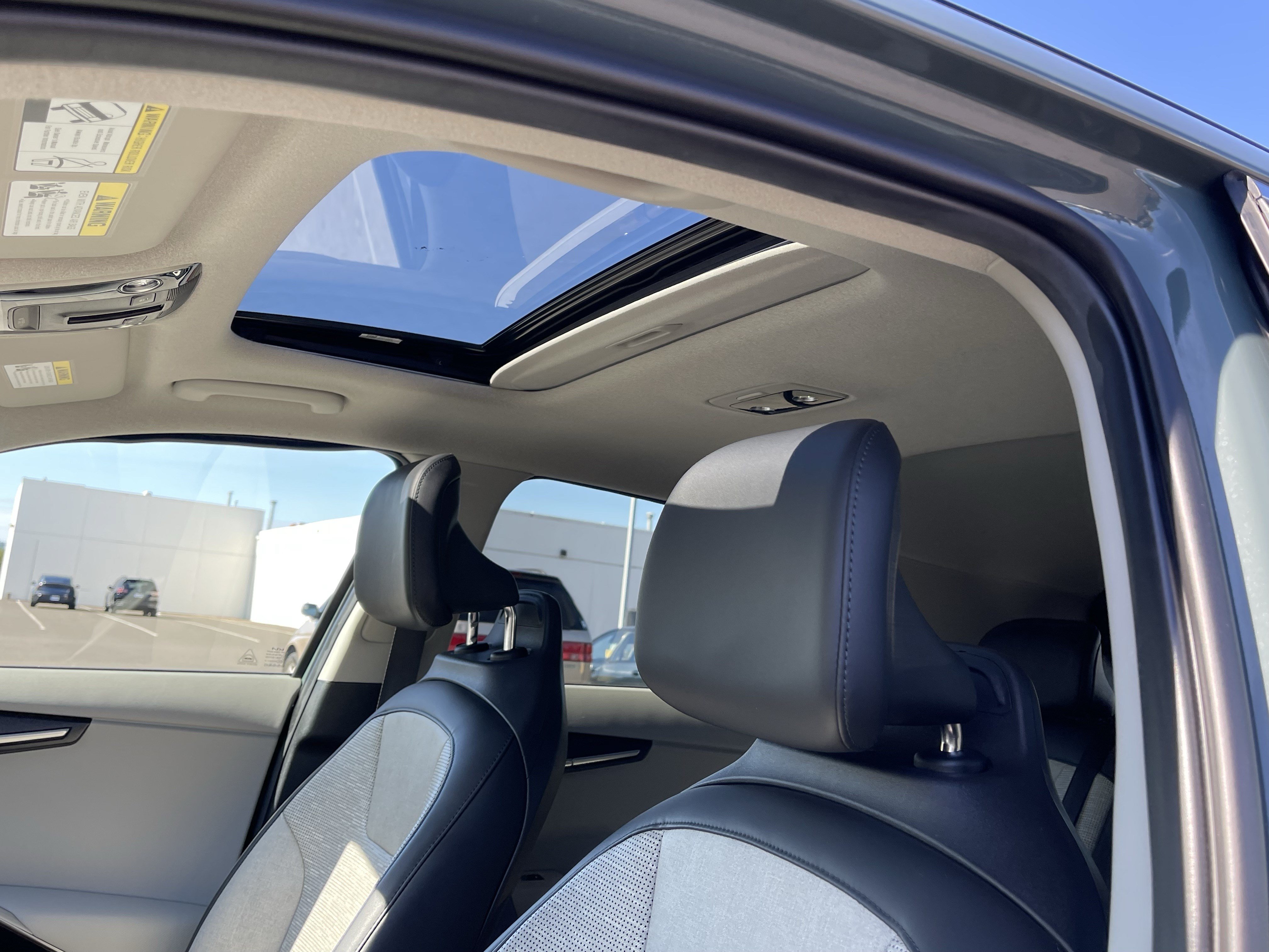 Used 2023 Kia Niro Wave FWD image 22