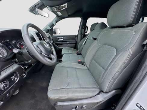 Used 2025 RAM 1500 Big Horn AWD/4WD image 13