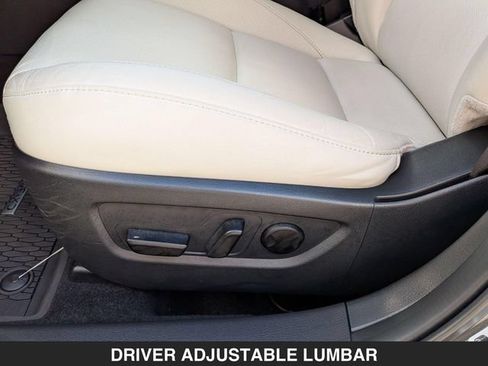 Used 2025 MAZDA CX-30 AWD 2.5 S w/ Premium Package image 17