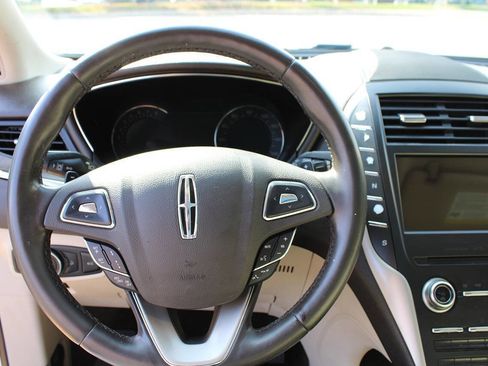 Used 2019 Lincoln MKC Reserve image 92