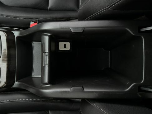 Used 2017 GMC Canyon SLT w/ Driver Alert Package image 25