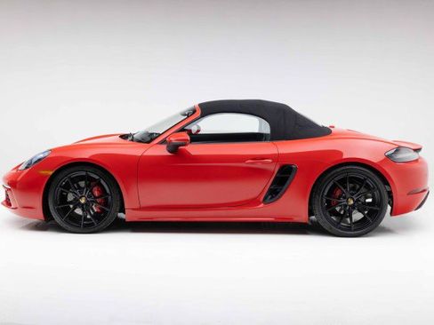 Used 2017 Porsche 718 Boxster S image 25