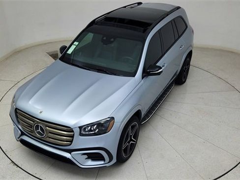 Used 2025 Mercedes-Benz GLS 450 4MATIC image 79