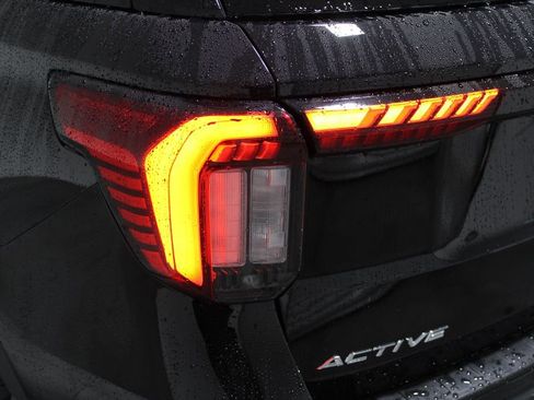 New 2026 Ford Explorer Active w/ Active Comfort Package image 57