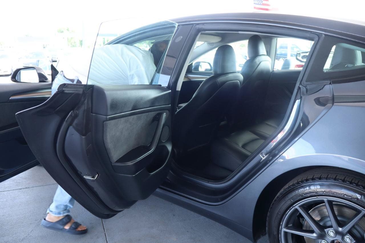 Used 2023 Tesla Model 3 Standard Range RWD image 29