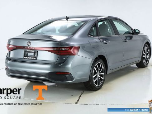 Used 2025 Volkswagen Jetta SE w/ Sunroof Package FWD image 45