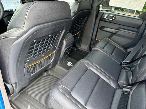 Used 2024 Ford Bronco Badlands image 60