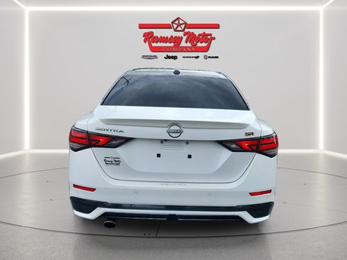 Used 2024 Nissan Sentra SR FWD image 4