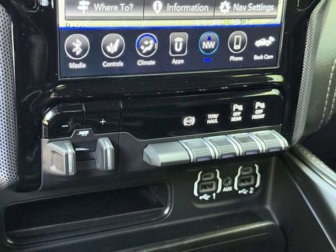 Used 2020 RAM 3500 Limited AWD/4WD image 18