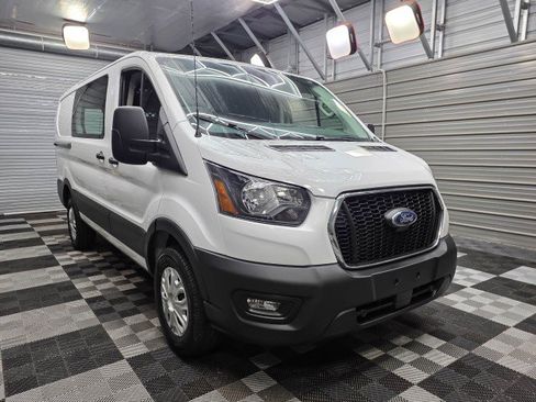Used 2024 Ford Transit 250 Low Roof w/ Exterior Upgrade Package RWD image 5