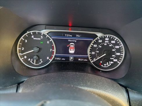 Used 2025 Nissan Sentra SV FWD image 11