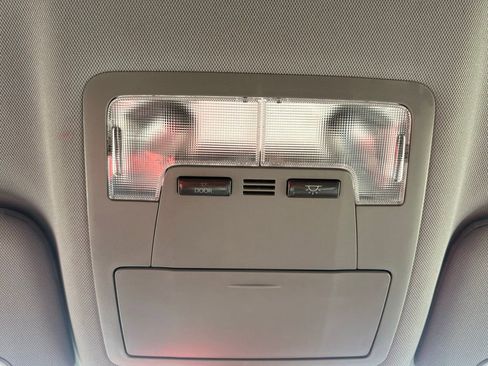 Used 2018 Toyota Highlander Plus image 25