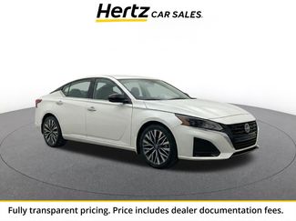 Used 2025 Nissan Altima 2.5 SV FWD video 1