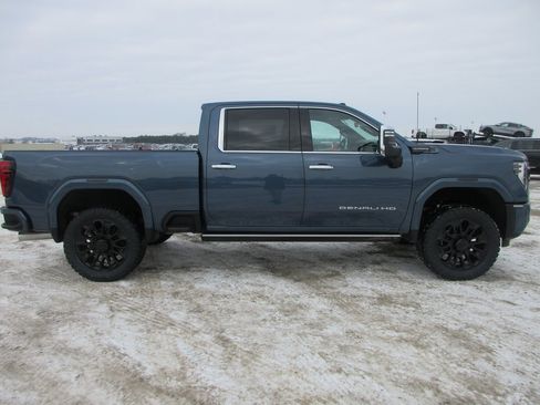 New 2026 GMC Sierra 2500 Denali Ultimate image 3