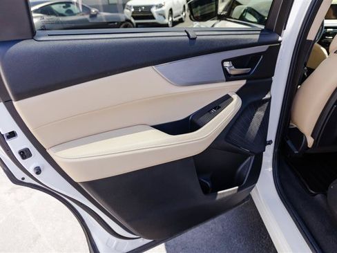 Used 2024 Acura MDX SH-AWD w/ Technology Package image 32