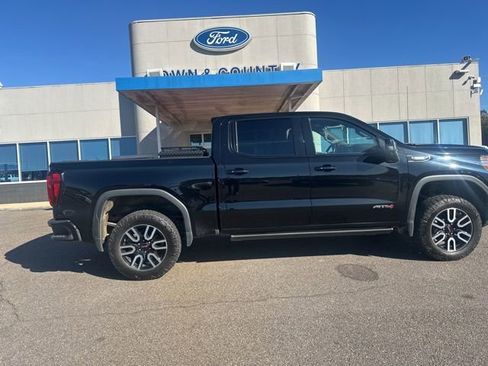 Used 2021 GMC Sierra 1500 AT4 image 2