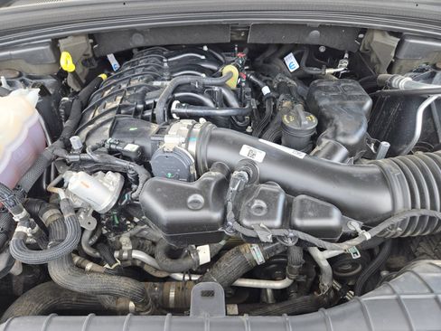 Used 2023 Jeep Grand Cherokee Altitude AWD/4WD image 29