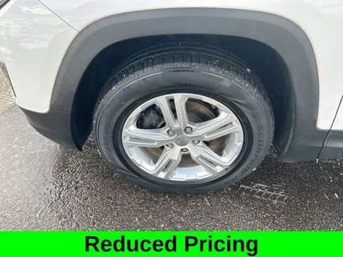 Used 2020 GMC Terrain SLE w/ Driver Convenience Package AWD/4WD image 43