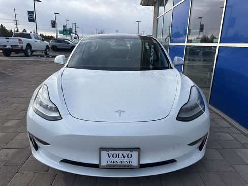 Used 2018 Tesla Model 3 Long Range image 2