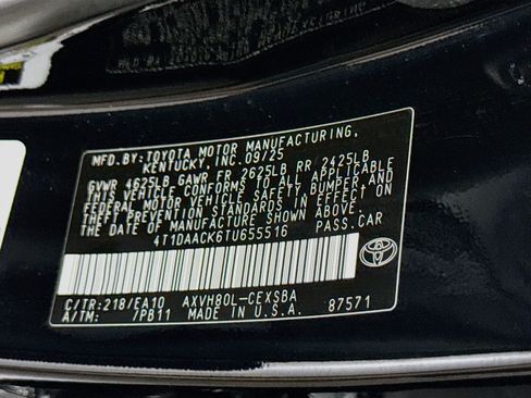 Used 2026 Toyota Camry SE FWD image 40