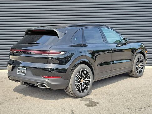 New 2026 Porsche Cayenne AWD/4WD image 7