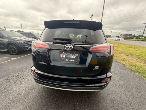 Used 2018 Toyota RAV4 SE w/ Power Extra Value Package AWD/4WD image 4