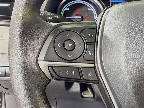 Certified 2021 Toyota Camry LE image 13