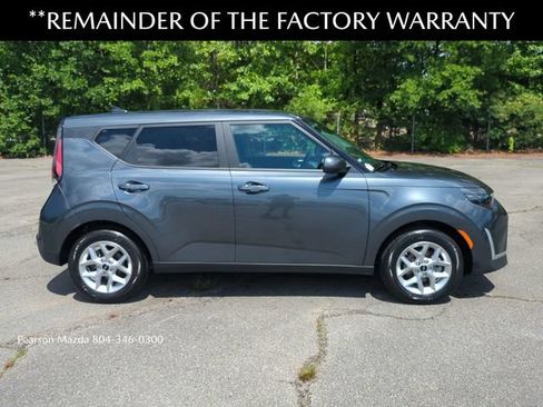 Used 2025 Kia Soul LX w/ LX Technology Package FWD image 3