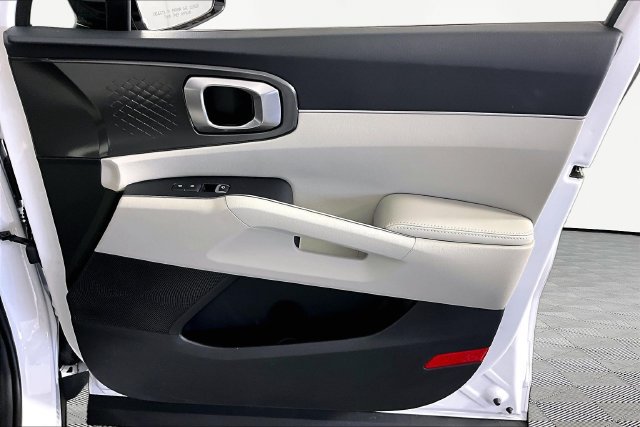 Certified 2026 Kia Sorento S FWD image 26