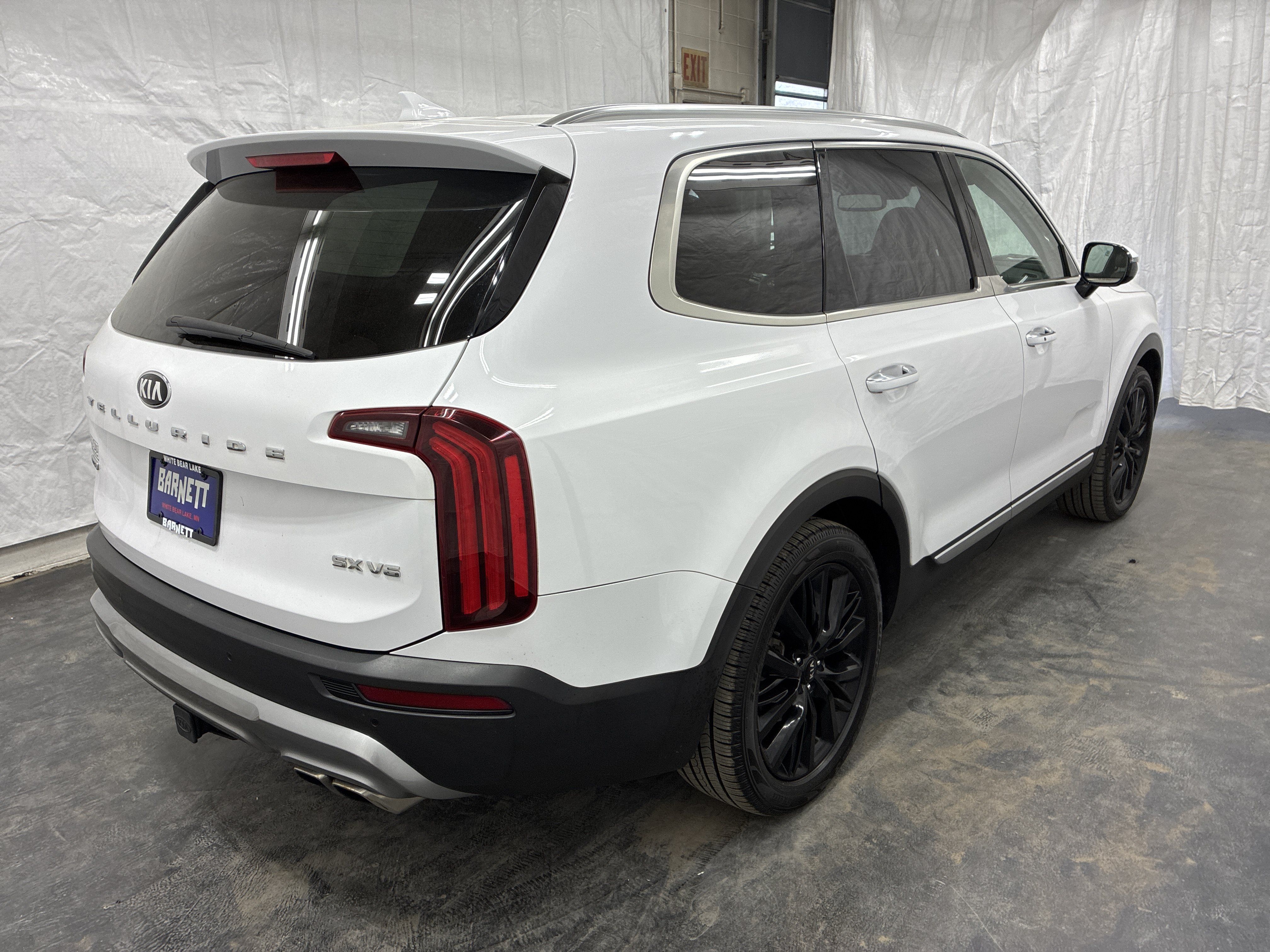 Used 2021 Kia Telluride SX w/ Towing Package AWD/4WD image 3