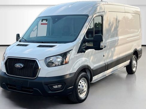 Used 2025 Ford Transit 350 148 Medium Roof AWD image 3