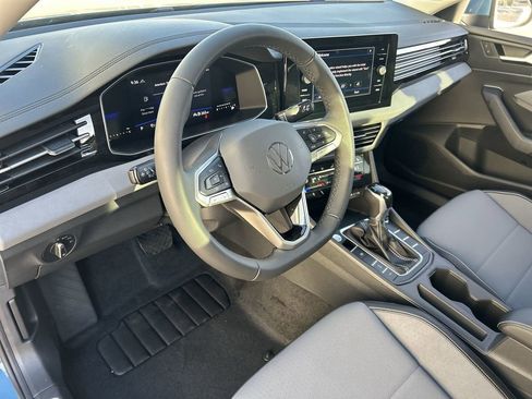 New 2026 Volkswagen Jetta SE FWD image 14