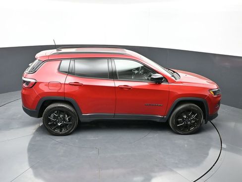 New 2026 Jeep Compass Latitude image 32
