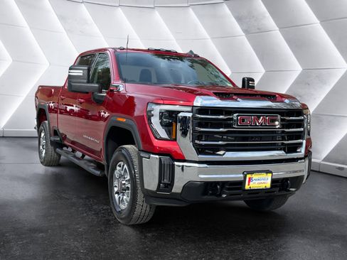 Used 2024 GMC Sierra 2500 SLE w/ SLE Value Package; image 8