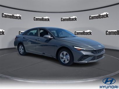 New 2025 Hyundai Elantra SE